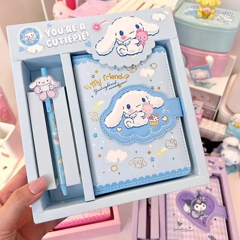 Agenda Infantil Super Graciosa com os personagens: Hello Kitty Kuromi Melody Cinnamoroll