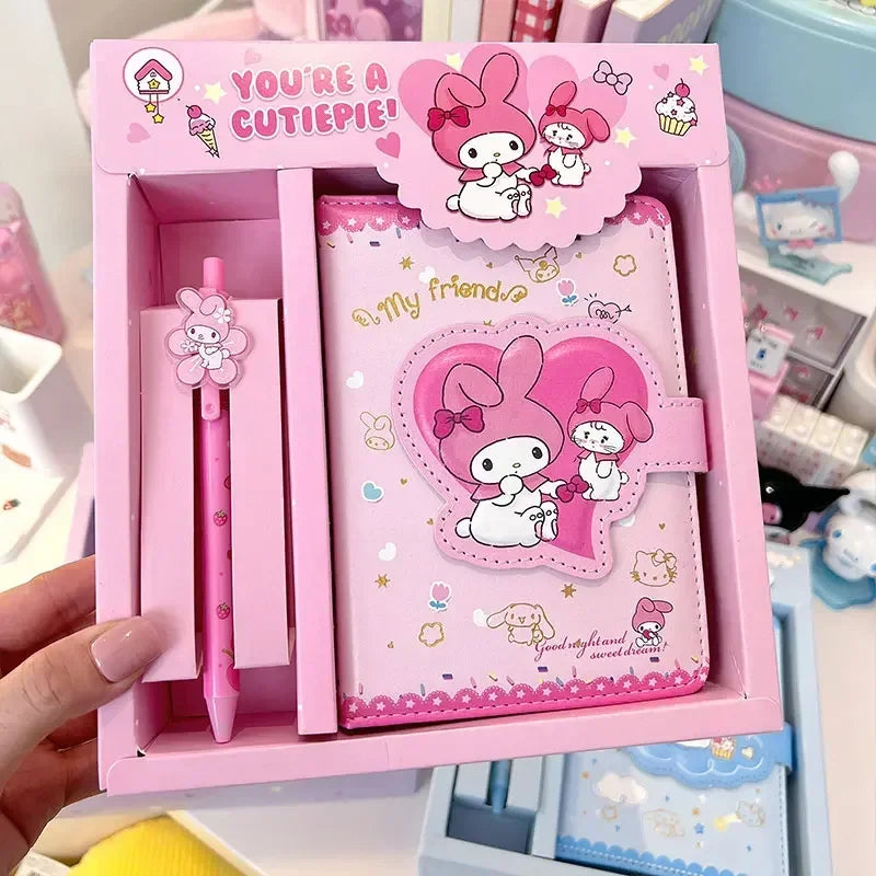 Agenda Infantil Super Graciosa com os personagens: Hello Kitty Kuromi Melody Cinnamoroll